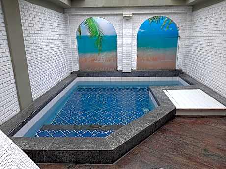 Suite with Private Pool