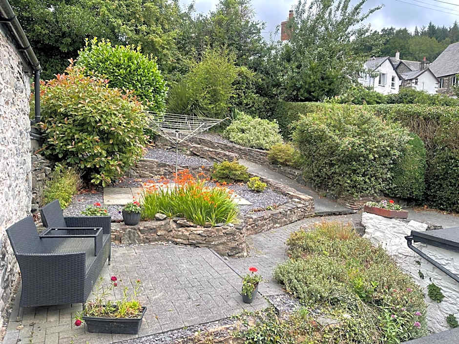 Ty Newydd Guest House