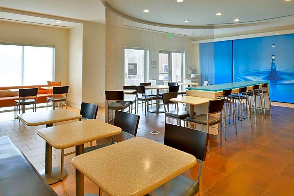 SpringHill Suites by Marriott Fairfax Fair Oaks