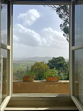 Queen Room with Shared Bathroom