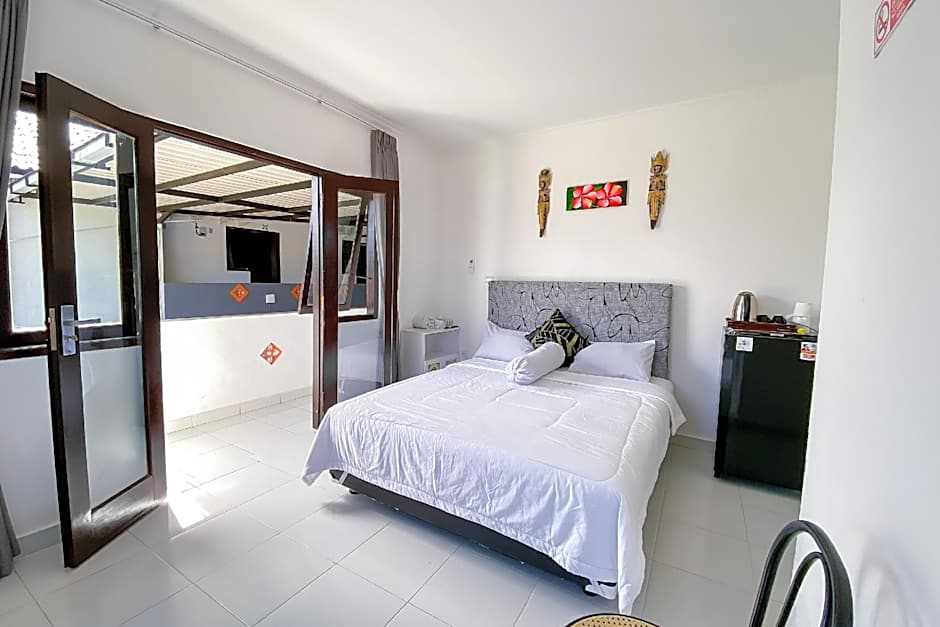 Kana Guest House Mitra RedDoorz