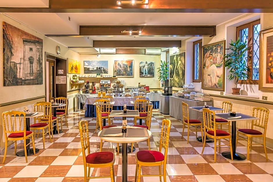 Hotel La Fenice et Des Artistes