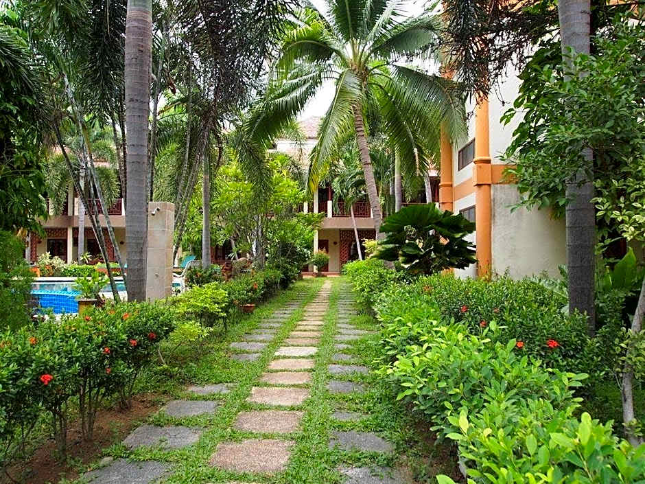 Rattana Guesthouse & Bungalow