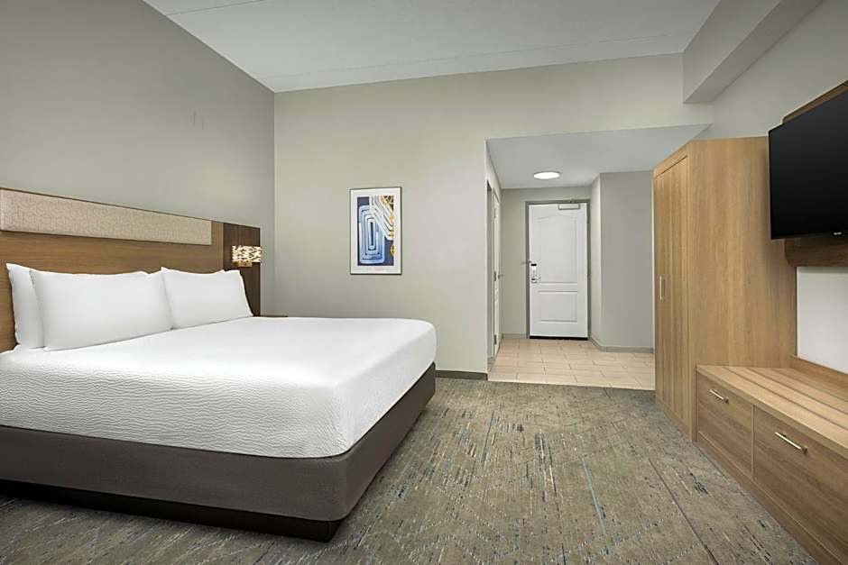 Holiday Inn Express Hotel & Suites Greensboro - Airport Area By IHG