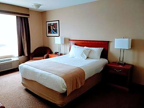 Queen Room - Mobility Access/Non-Smoking