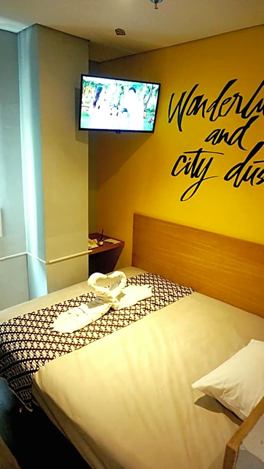 Radja Art and Boutique Hotel Simpang Lima