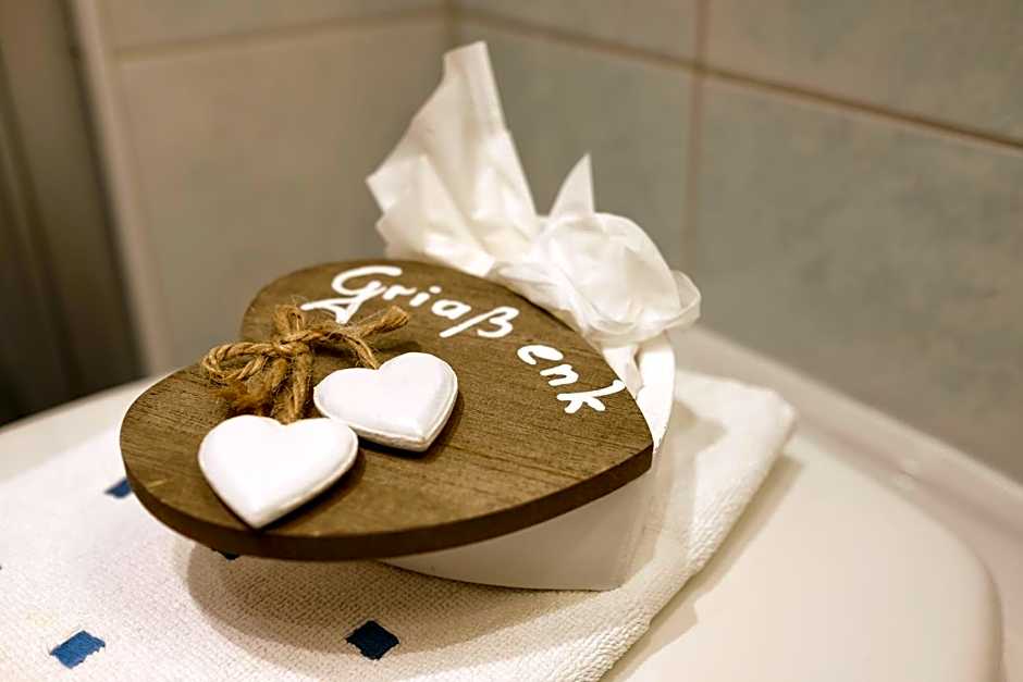 SeeHotel & SeeApartments Kärntnerhof- direkt am See!