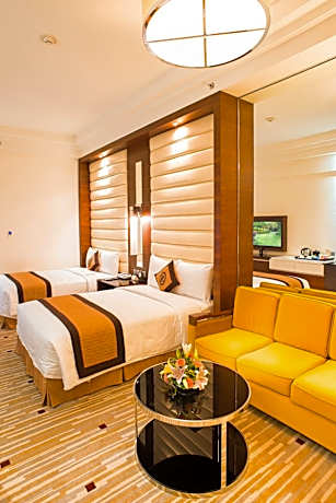 Deluxe Twin Room with Sea View