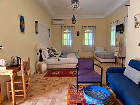 Queen Suite with Pool View