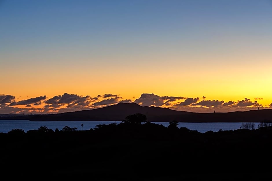 Cable Bay Views