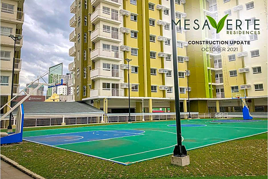 Casa Ison at MesaVerte Residences - Condo at CDO city center with free use of swimming pool