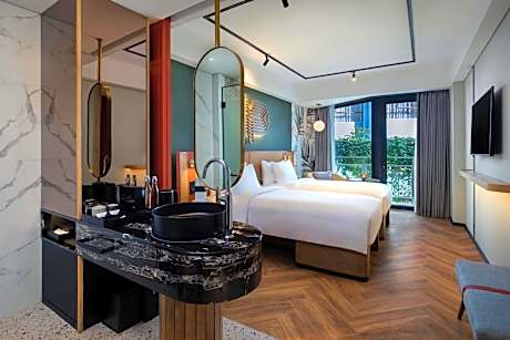 Comfort Twin Room with Balcony with Unlimited Self-Service Laundry
