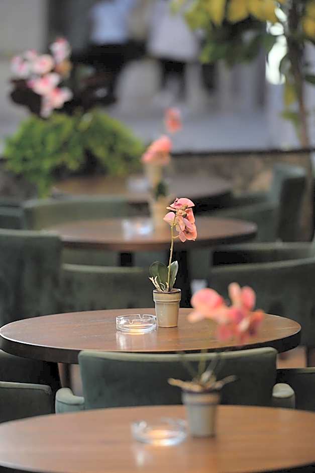Hotel Macedonia Square