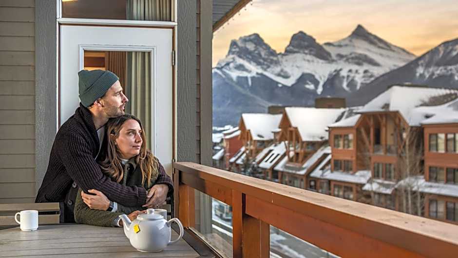 Blackstone Mountain Lodge by CLIQUE