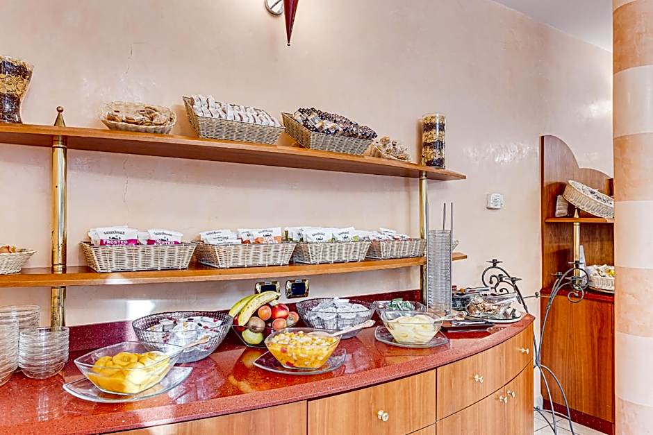 HOTEL VILLA MARIA