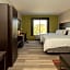 Holiday Inn Express Hotel & Suites Deer Park