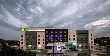 Holiday Inn Express & Suites Garland E - Lake Hubbard I30 By IHG