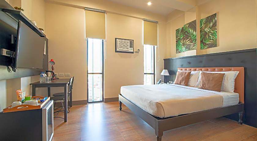 Achievers Airport Hotel