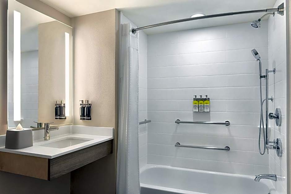 Holiday Inn Express Hotel & Suites Fort Pierce West By IHG