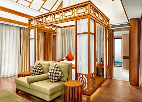 One-Bedroom King Villa Hotspring Suite