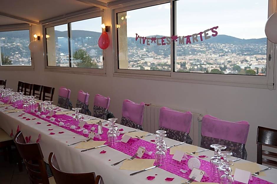 Logis Hotel Le Col De L'ange