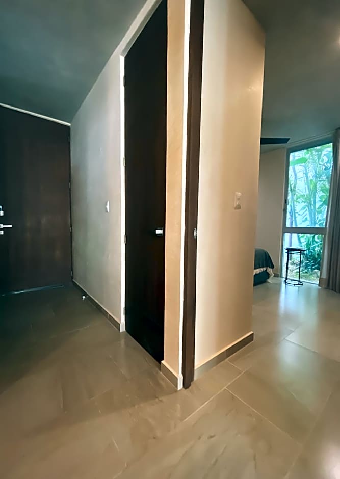2 Bed Bath for 5 A 102