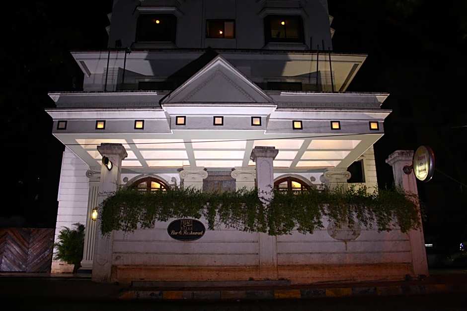 Hotel Karl Residency