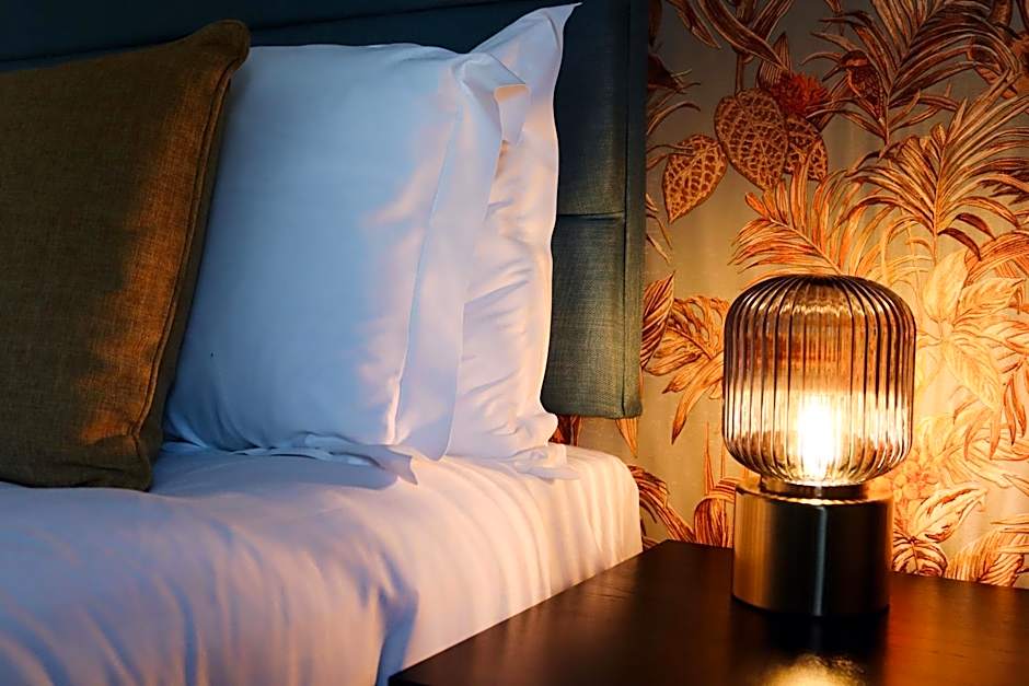 Orange Grove Hotel & Gardens