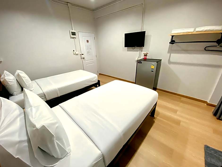 9TY hotel (ninety hotel)