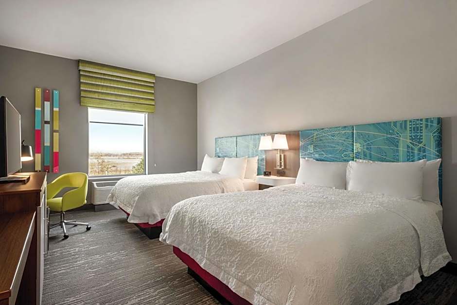 Photo 1 of 7 of 2 Queen Beds, Hearing/Mobility Accessible