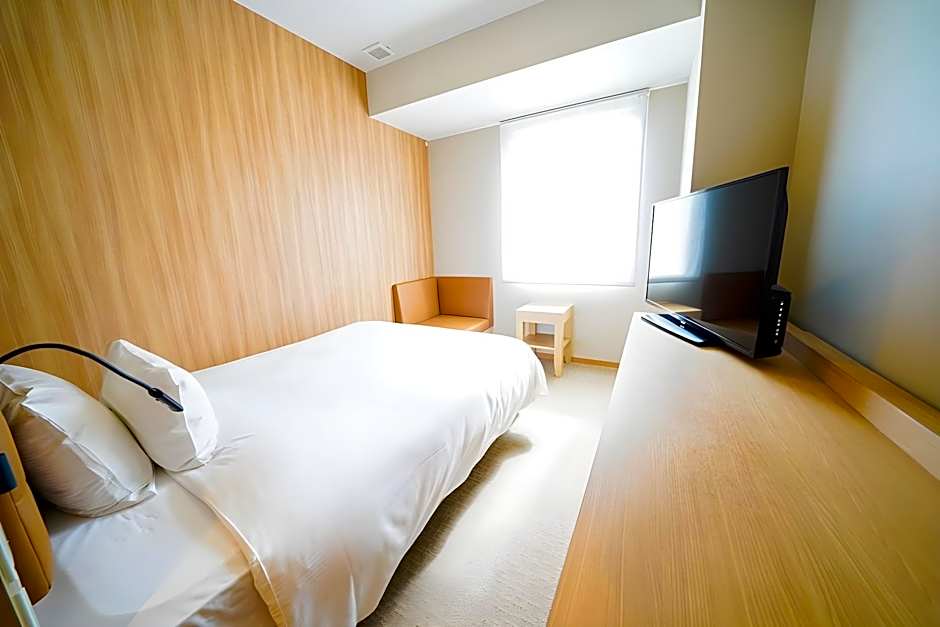 Quintessa Hotel Tokyo Haneda Comic and Books