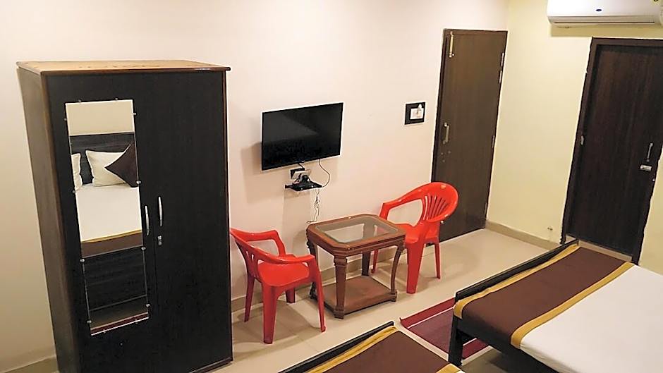 Atithi Niwas – Allahabad, MD