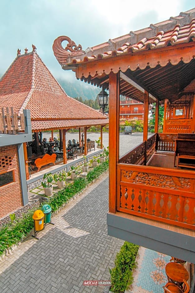 Joglo Kecombrang Bromo