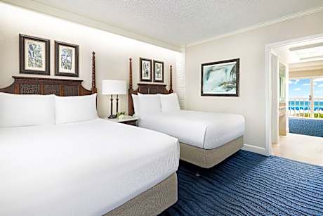 Gulf Front View Room with 2 Double Beds and Balcony