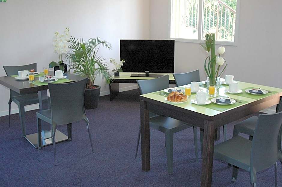 Adonis Hauts De Honfleur