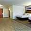 Holiday Inn Hotel & Suites Bloomington Airport By IHG