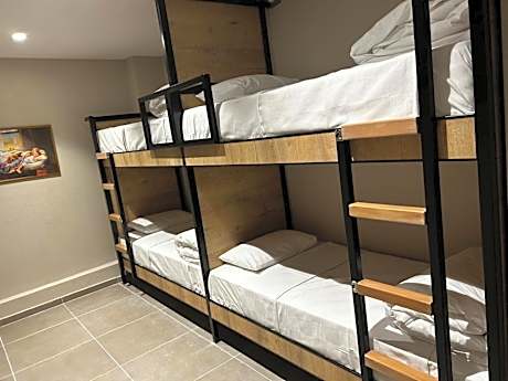 Mixed Dormitory Room
