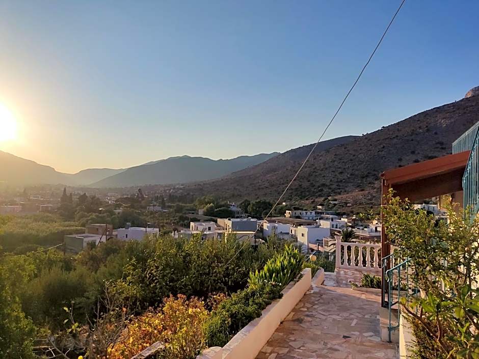 Manolis Rooms Vathys