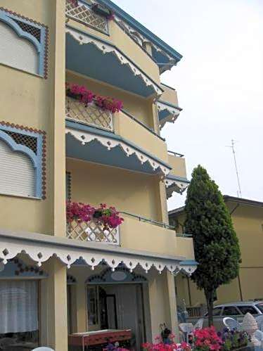 Hotel Maxim