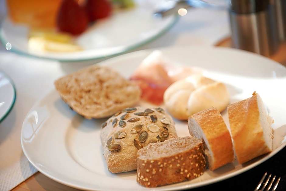 Zin Senfter Residence