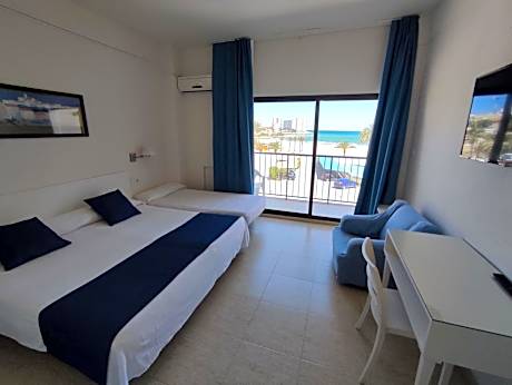 Triple Room with Pool View