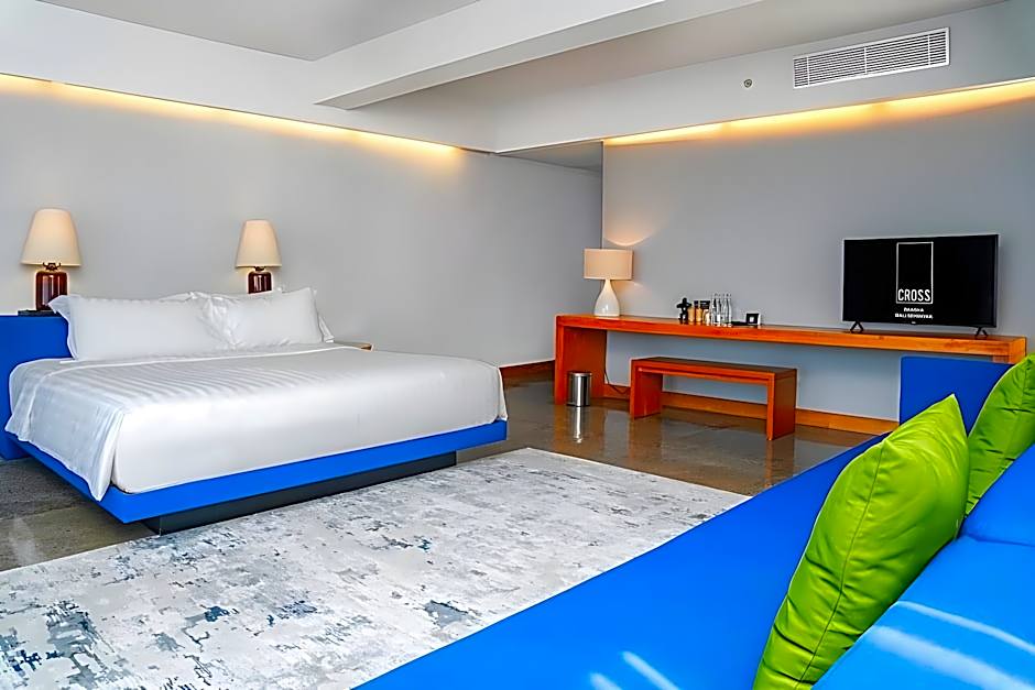 Cross Paasha Bali Seminyak