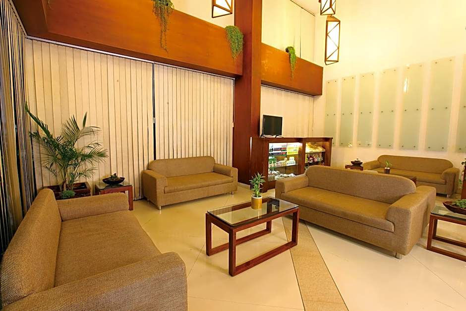 Hotel Grand Plaza Munnar