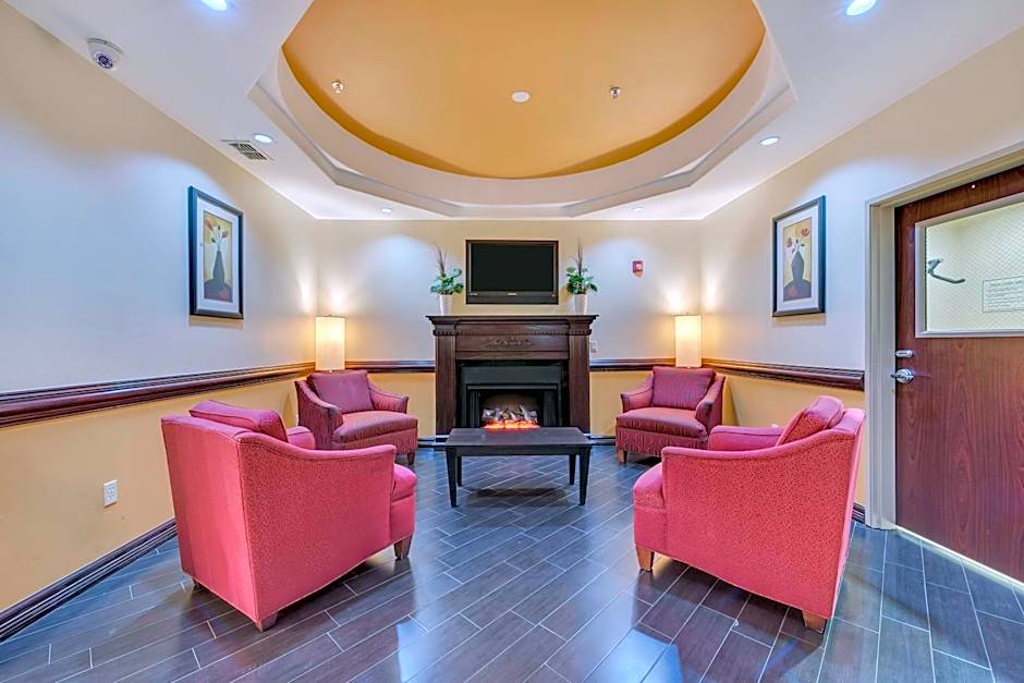 Super 8 by Wyndham Hidalgo/McAllen Area