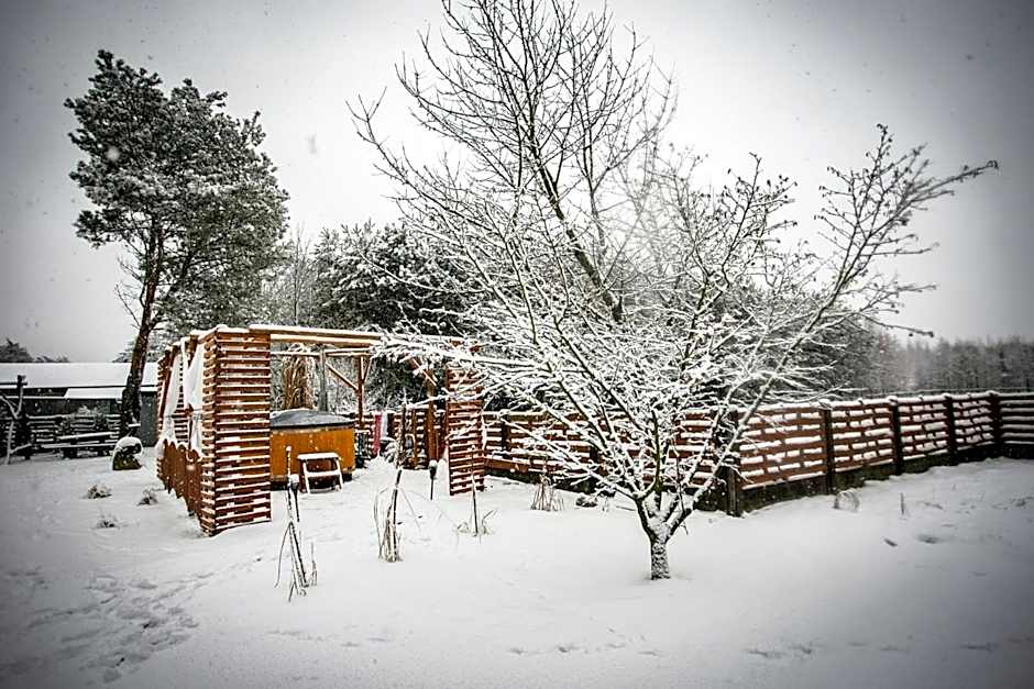 Ranczo w lesie - domki z jacuzzi