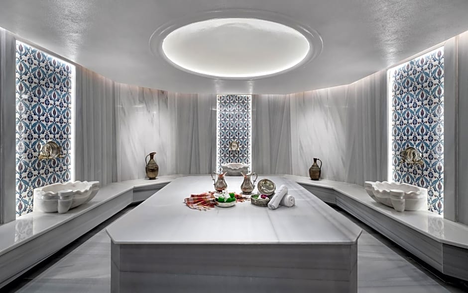 Crowne Plaza Istanbul - Ortakoy Bosphorus By IHG