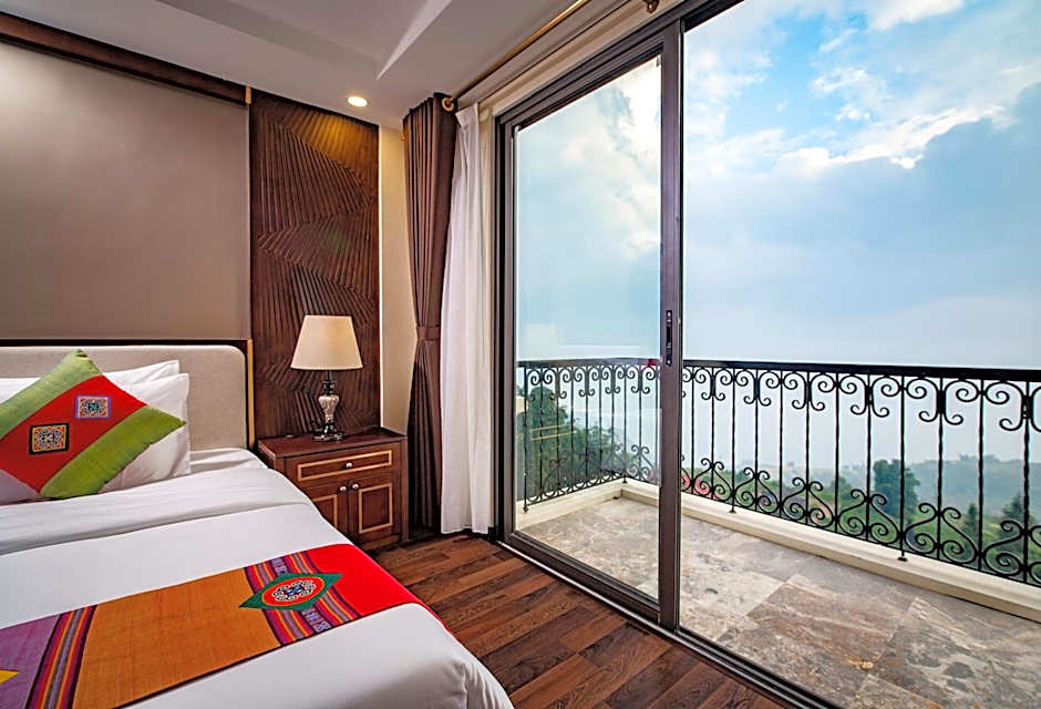 The View Sapa Hotel
