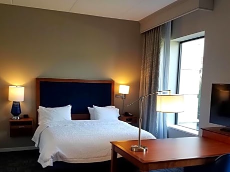 1 KING MOBILITY ACCESS ROLL IN SHOWER NOSMOK