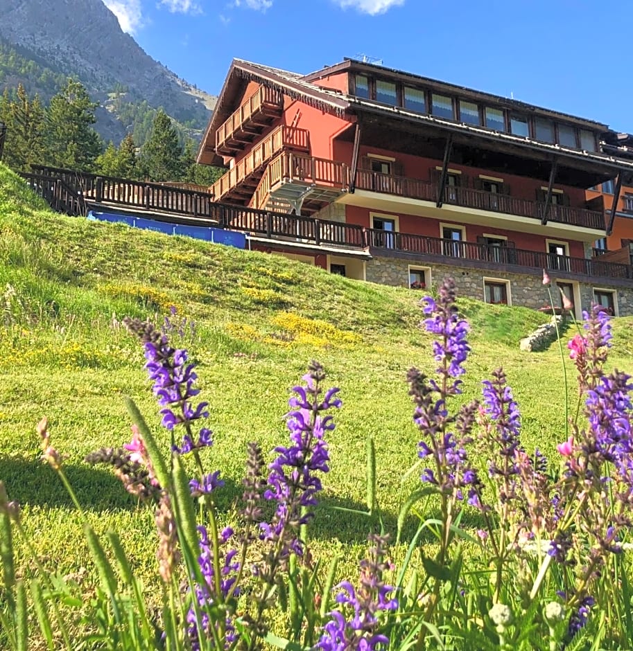 Hotel Piccolo Chalet