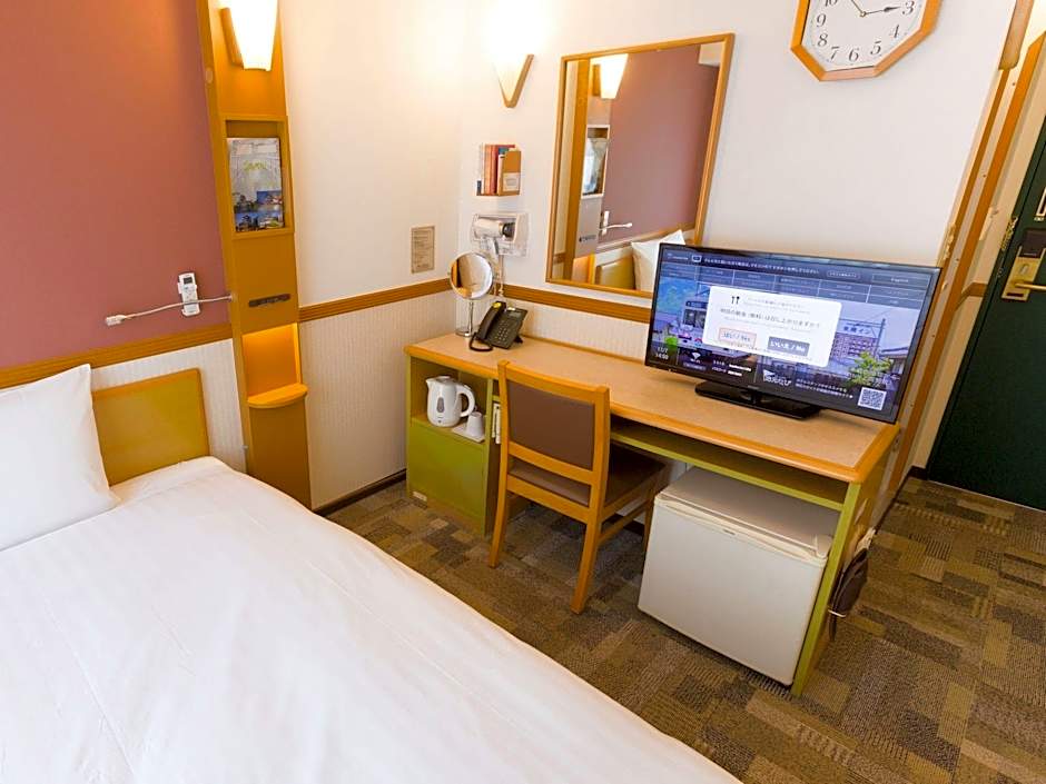 Toyoko Inn Sendai Nishi-guchi Hirose-dori